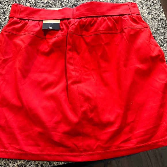 St. John’s Bay Skort Women’s Size Med. Red Polyester Belt Mid Rise Stretch NWT - Picture 6 of 9